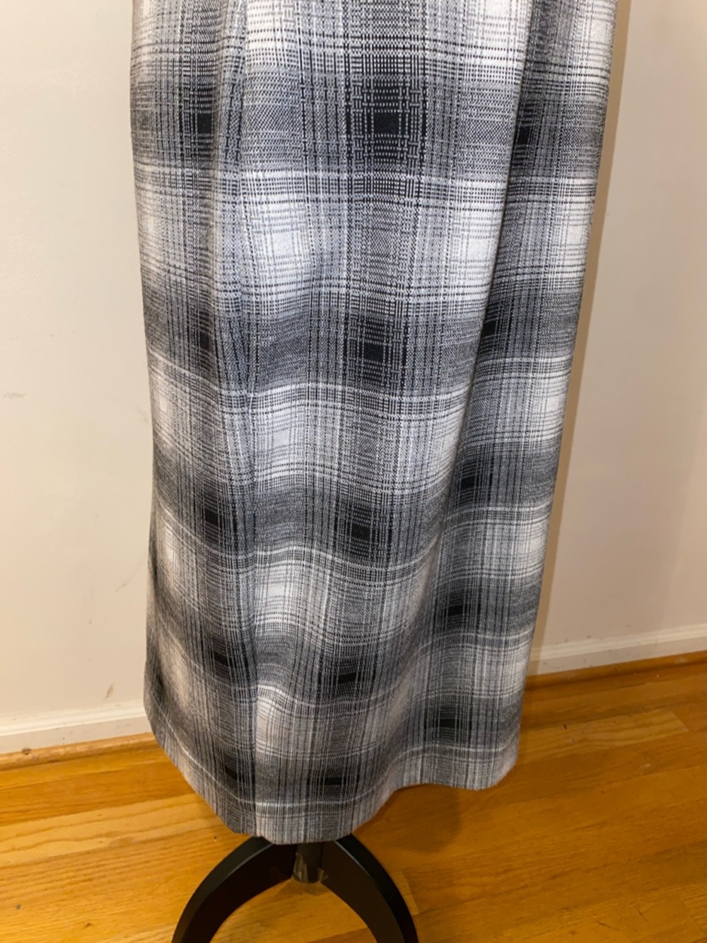 Adrienne Vittadini Black & White Plaid Midi Sheath Dress Size 12 - Picture 7 of 15
